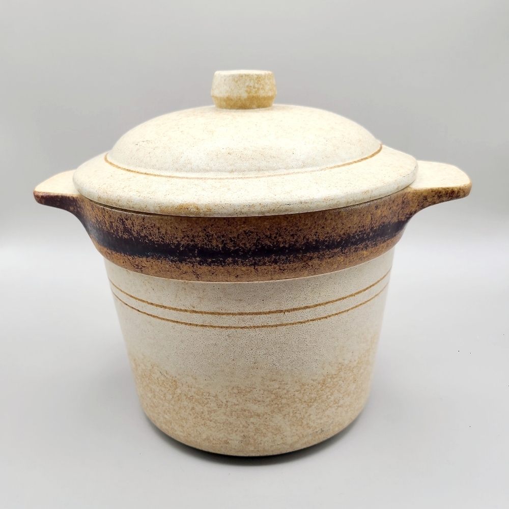 Pottery Craft Vintage Stoneware Bean/Soup Pot with Lid